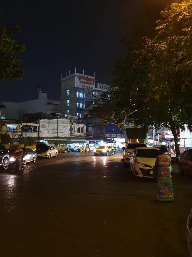 Baan Wualamphong บ้านวัวลำพอง Bangkok Exteriér fotografie